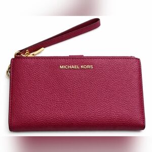 MICHAEL KORS Jet Set Travel Berry Leather Wristlet Wallet NWOT